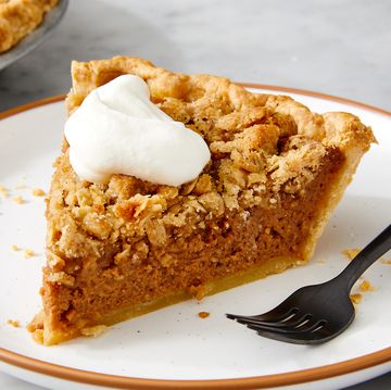 apple butter pie with crumble topping